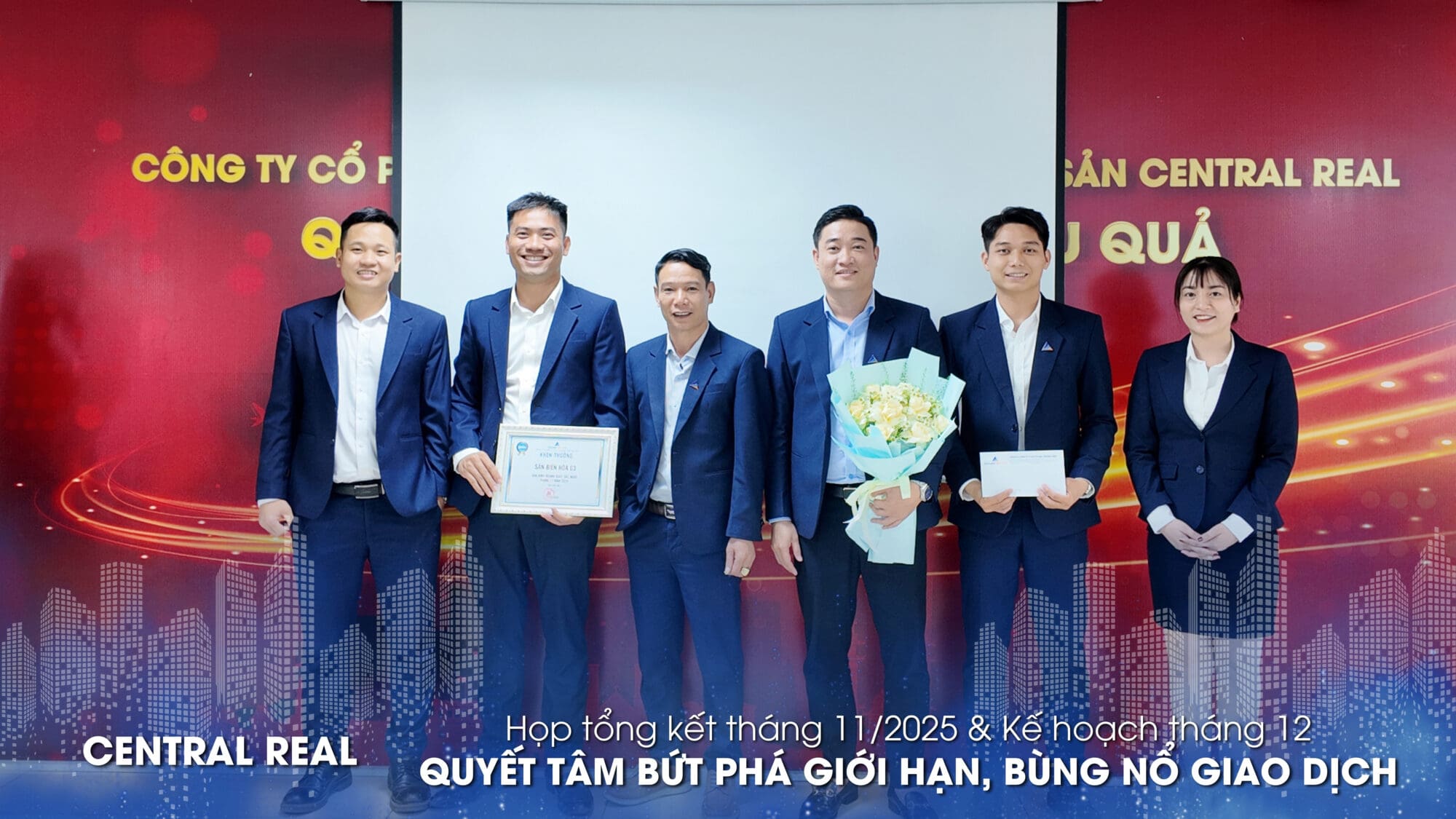 Central Real họp tháng 11