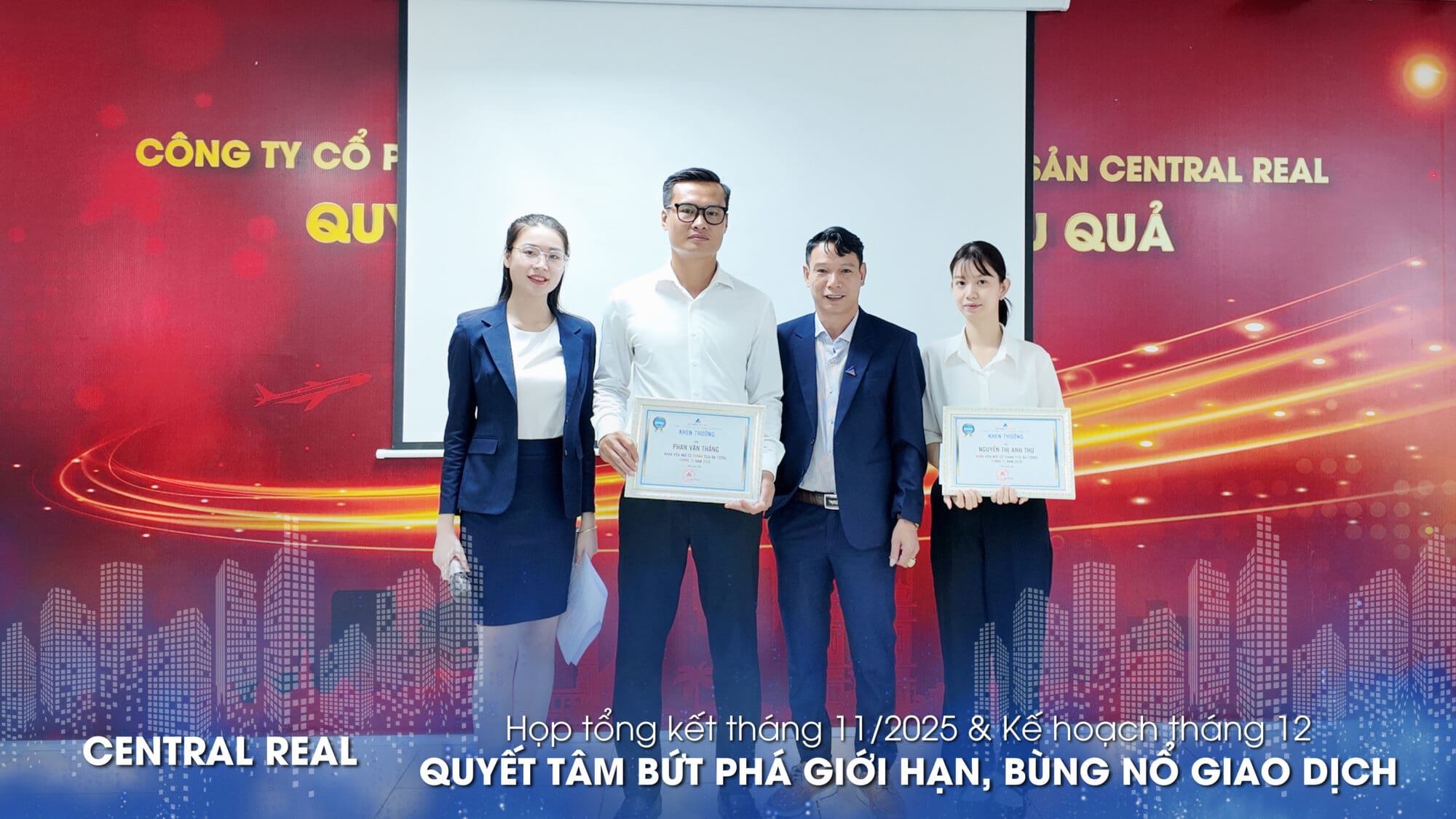 Central Real họp tháng 11