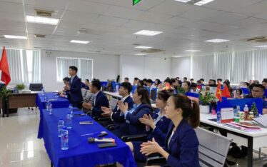 Central Real họp tổng kết tháng 4 năm 2025