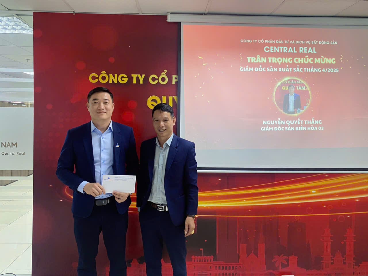 Central Real họp tổng kết tháng 4-14 Central Real họp tổng kết tháng 4 năm 2025